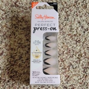 Sally Hansen Perfect Press-On Nails
